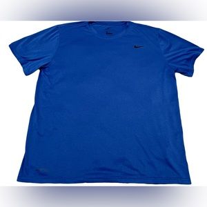 Nike Dri-FIT Legend
Men's Fitness T-Shirt Size XL